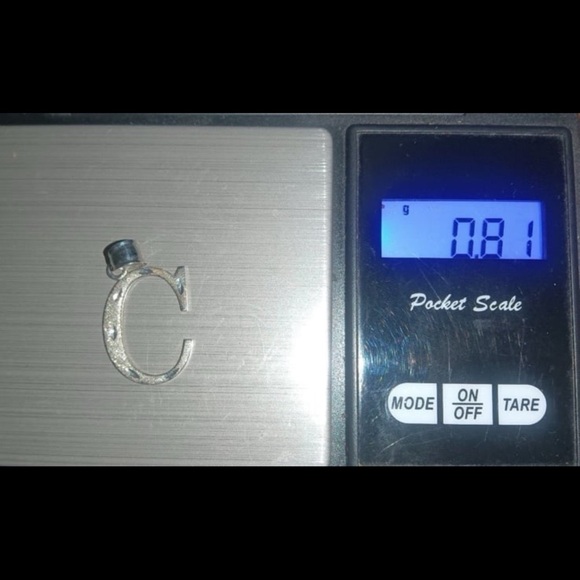 14k white gold letter C pendant - Picture 4 of 6